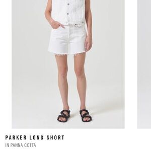 Agolde High Rise Parker Long Short, 5” inseam, size 26 Panna Cotta